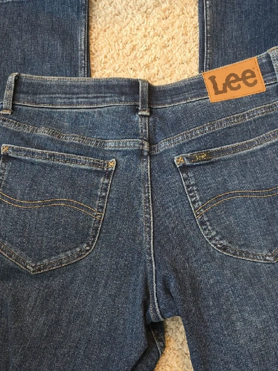 Lee Women's Dark Blue Jeans Elastic Lined Waist Size 8 Short - Picture 5 of 5